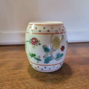 Vintage Chinese ginger jar